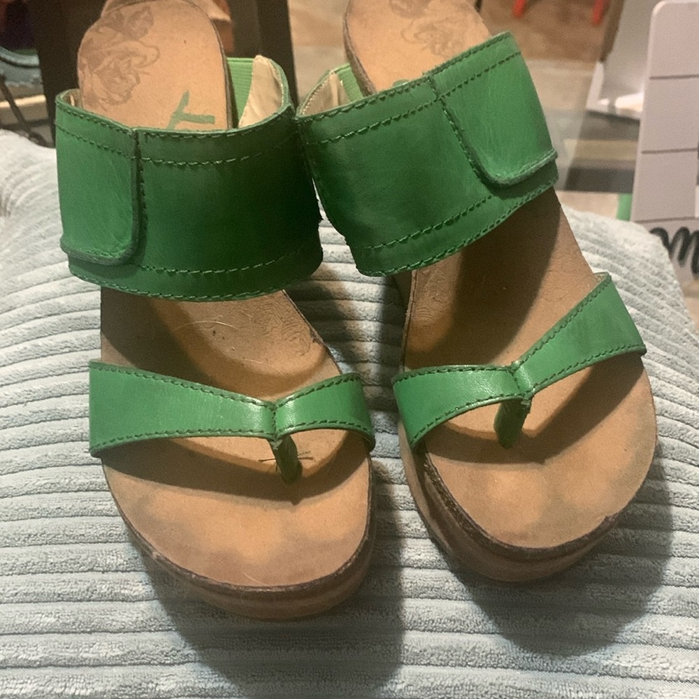 Wedge shoesOTBT
